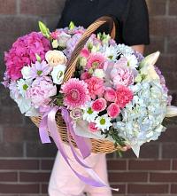 Цветочная композиция из Розы, Хризантемы, Пионы и Лизиантусы в корзине #REPLACE_PRED# Котово